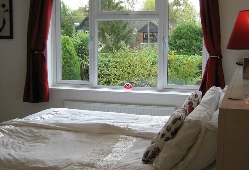 Savannah Bed And Breakfast