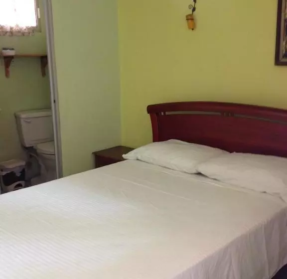 Retkeilymaja Hostal Surf Olón