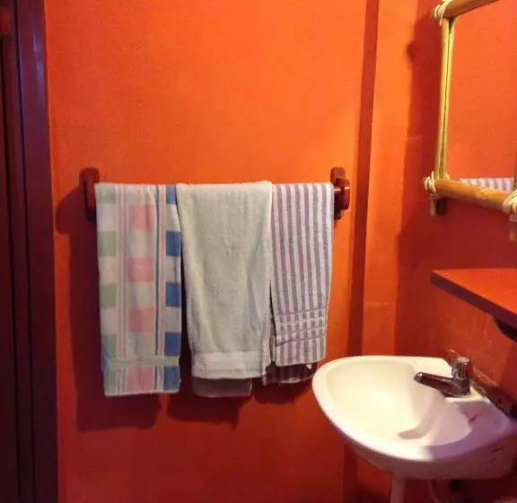 Retkeilymaja Hostal Surf Olón