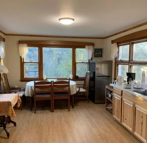 Aamiaismajoitus (B&B) Georgian Garden