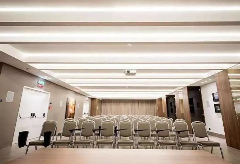 هتل Fuori Le Mura