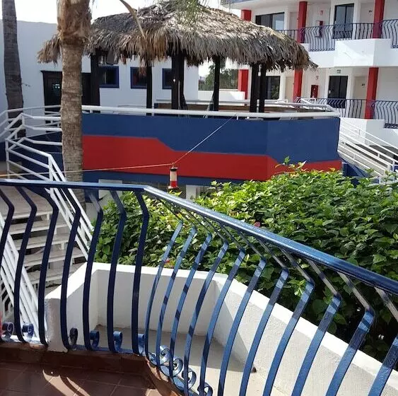 Hotelli Mediterraneo