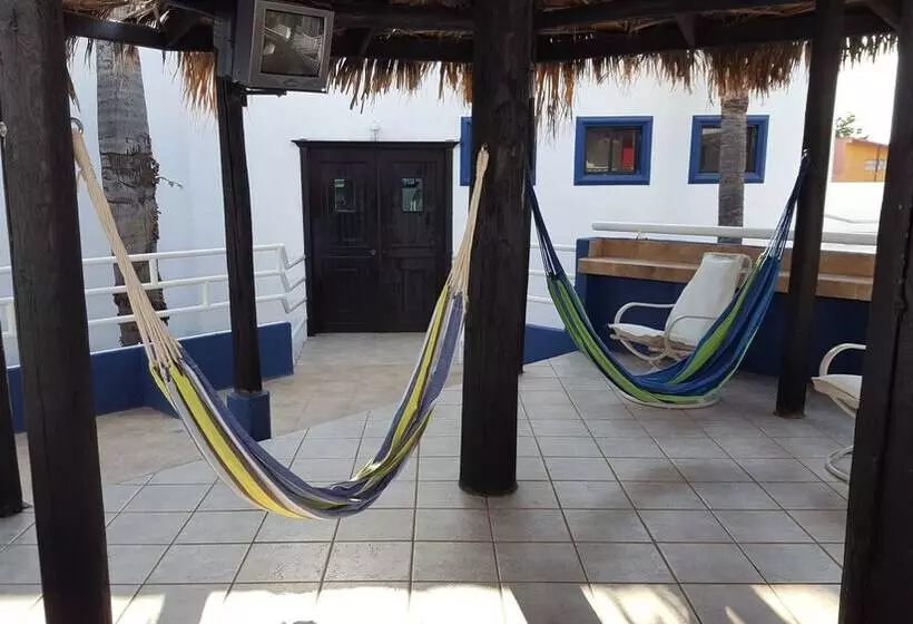 Hotelli Mediterraneo