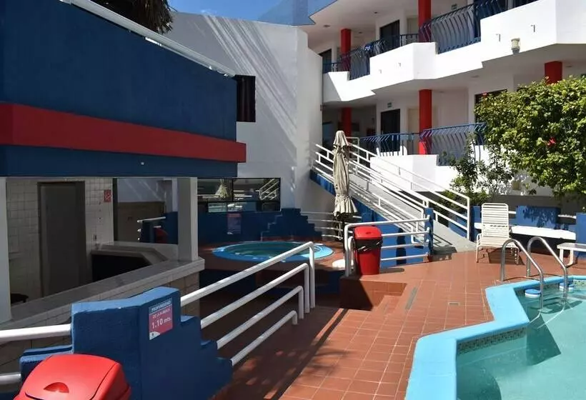 Hotelli Mediterraneo