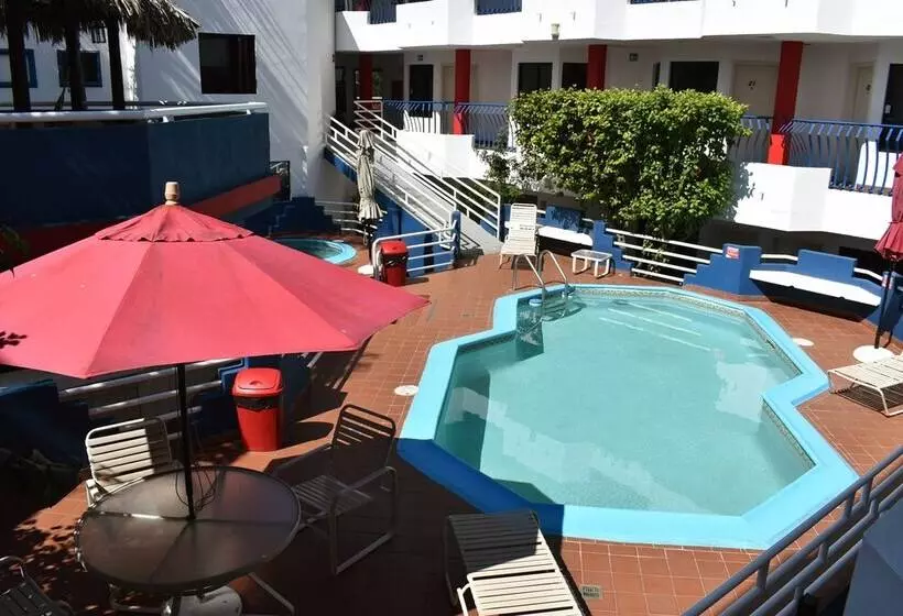 Hotelli Mediterraneo