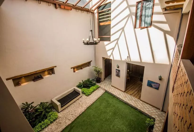 Hotel San Rocke House