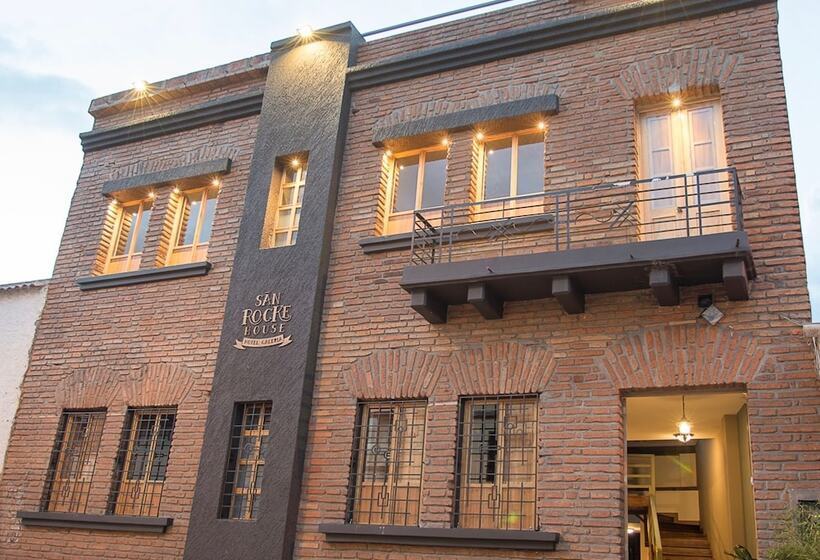 בית מלון כפרי San Rocke House