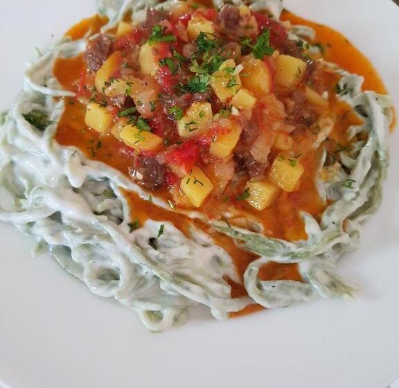 Отель Shokhjakhon