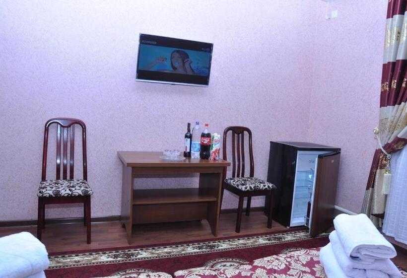 Отель Shokhjakhon