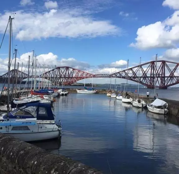 هتل The Stag Head