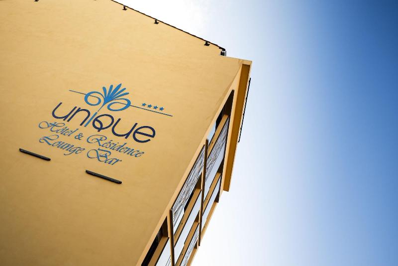 בית מלון כפרי Unique Hôtel Résidence & Spa