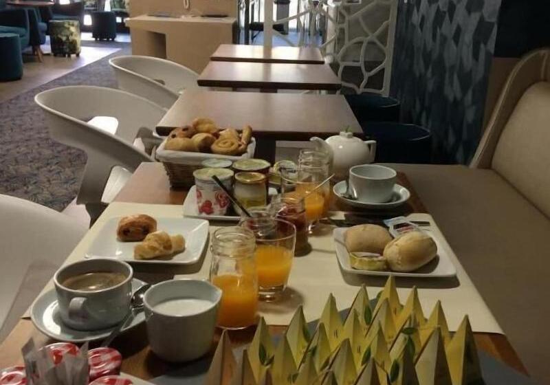 בית מלון כפרי Unique Hôtel Résidence & Spa