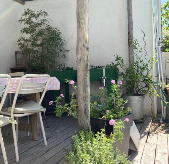 Bed and Breakfast Maison D Hôtes La Villa Madeleine