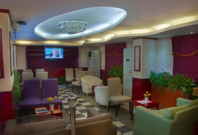 호텔 Al Farhan Suites Al Hamrajeddah