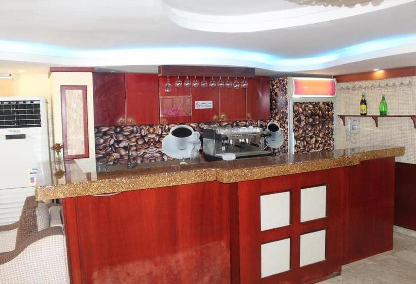 호텔 Al Farhan Suites Al Hamrajeddah