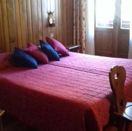 ホテル Albergo Dolomiti