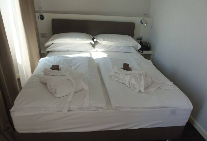 Szálloda Albergo Dongo