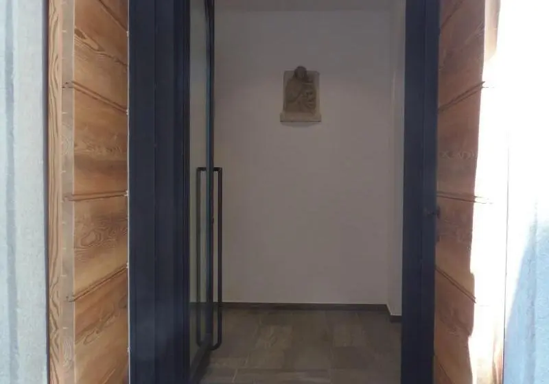 Szálloda Albergo Dongo