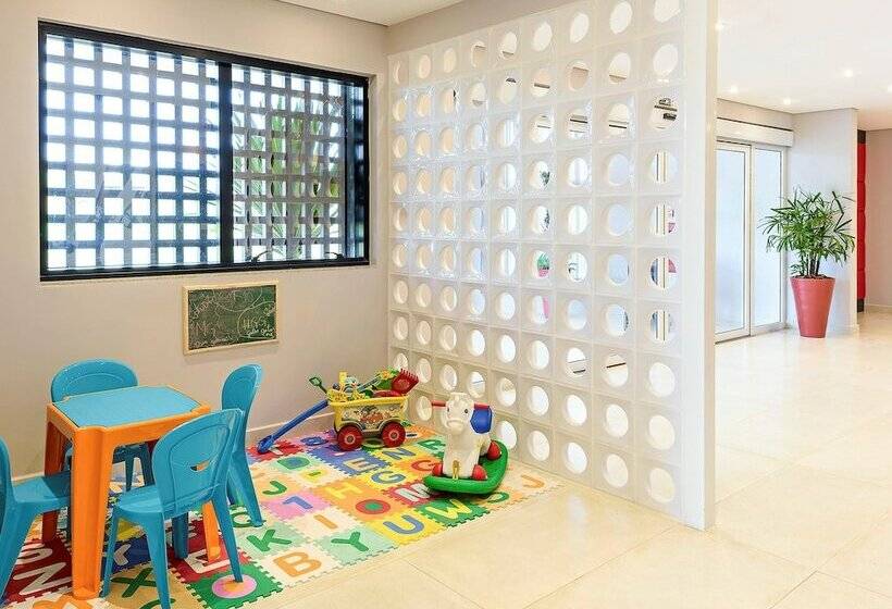 בית מלון כפרי Ibis Styles Birigui