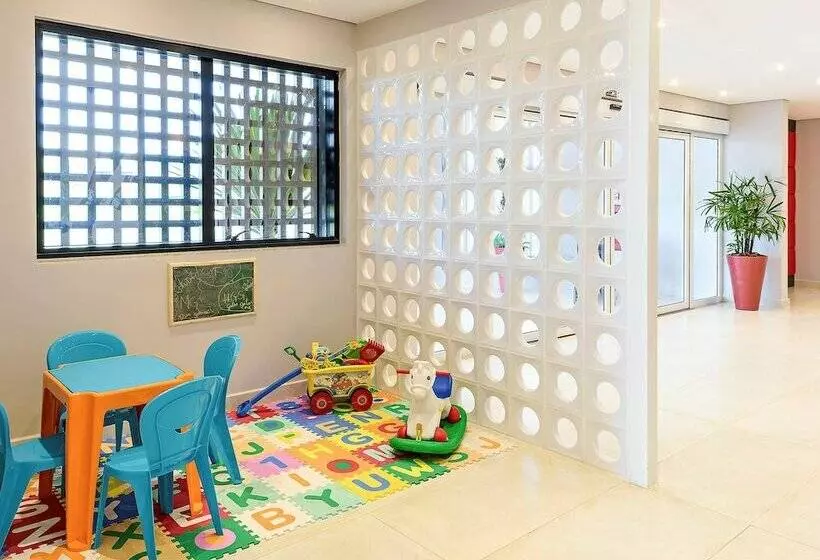 ホテル Ibis Styles Birigui