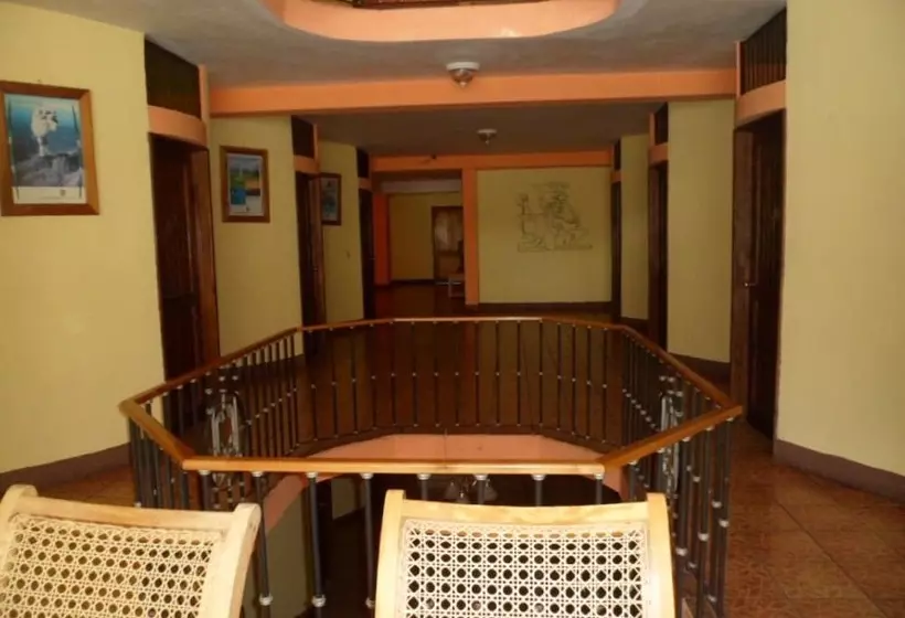 هتل Kaqchiquel