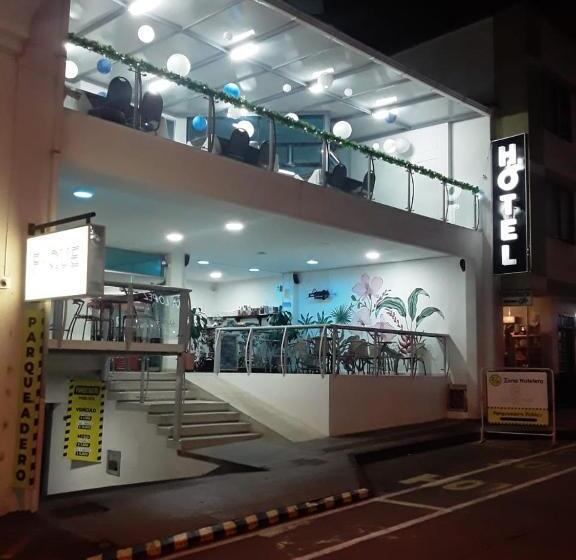 هتل Los Cristales