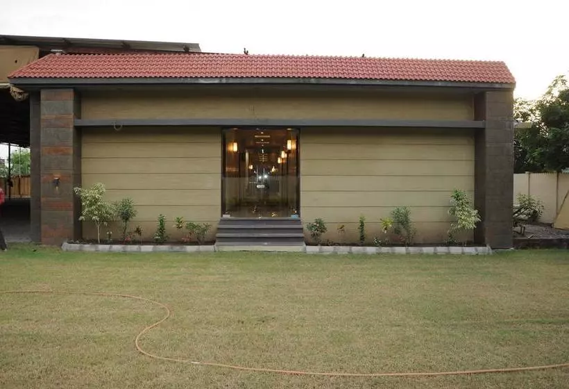 ホテル Om Palace And Party Plot