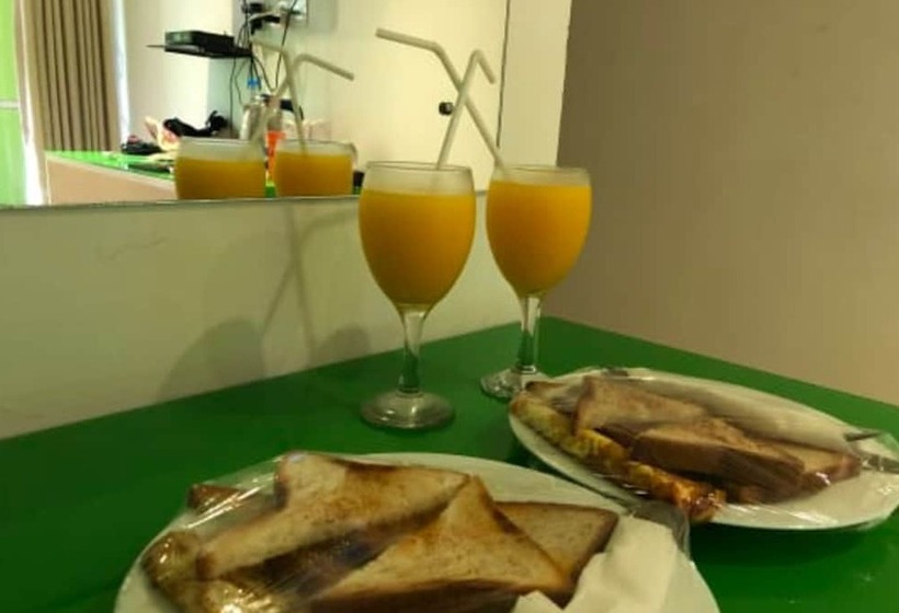 فندق Thilhara Days Inn