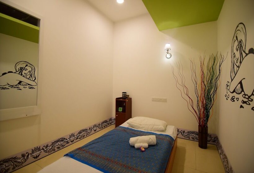 فندق Thilhara Days Inn