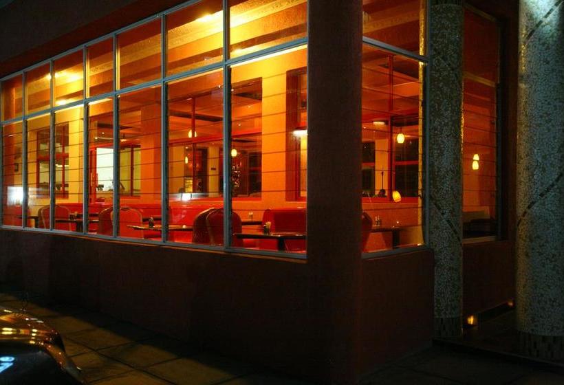 민박 Airport Seasons