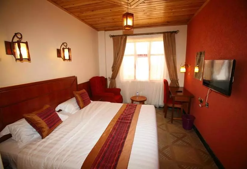 تختخواب و صبحانه Airport Seasons