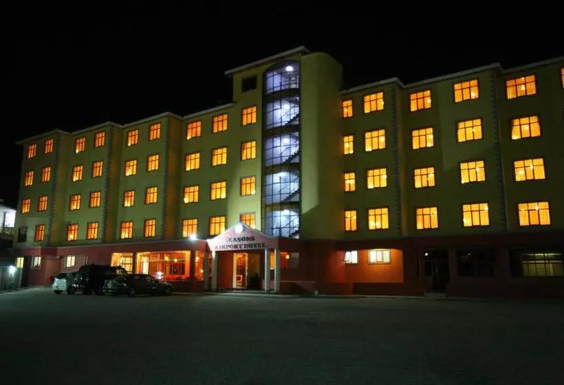 تختخواب و صبحانه Airport Seasons