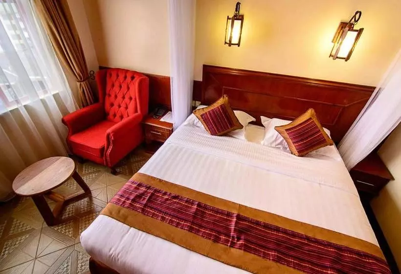 تختخواب و صبحانه Airport Seasons