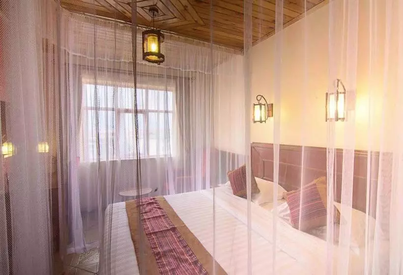 تختخواب و صبحانه Airport Seasons