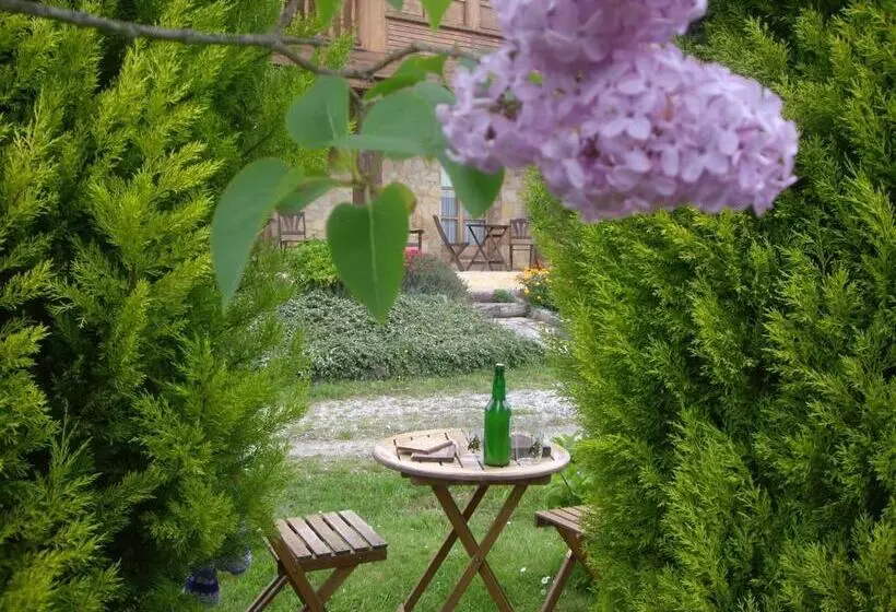 تختخواب و صبحانه Casa Torreteyera