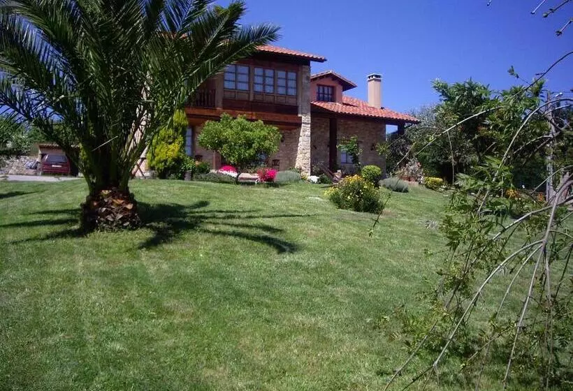 تختخواب و صبحانه Casa Torreteyera