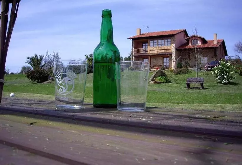 تختخواب و صبحانه Casa Torreteyera