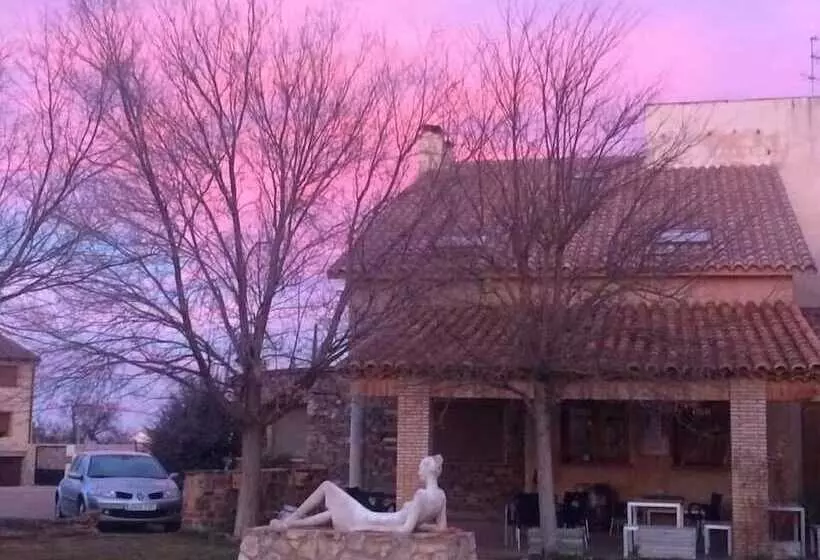 Hotel Allucant   Gallocanta