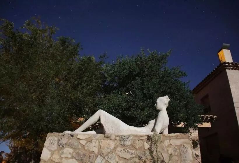 Hotel Allucant   Gallocanta