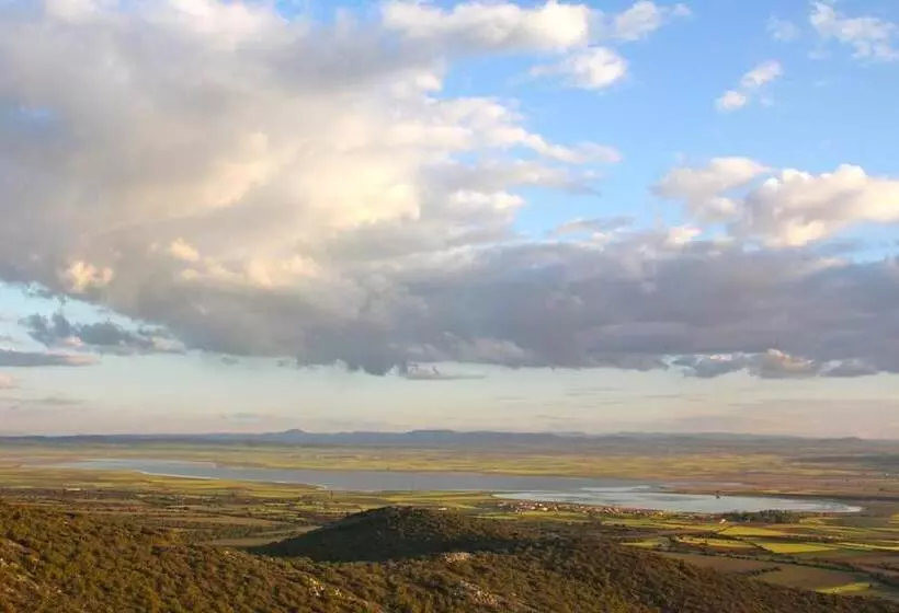 Hotel Allucant   Gallocanta