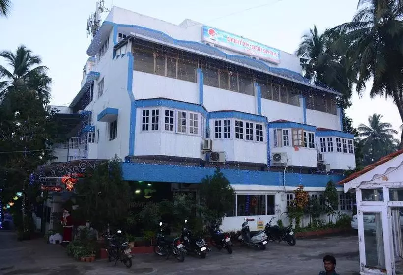 ホテル Dariya Darshan