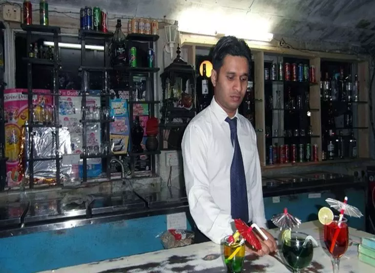 ホテル Dariya Darshan
