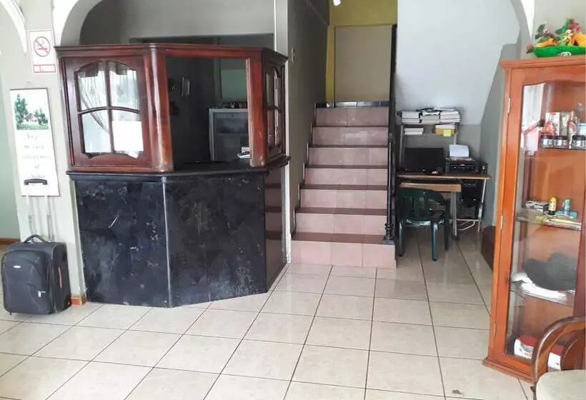 Hotelli Ecologico Riverside