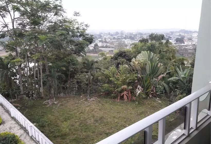 Hotelli Ecologico Riverside