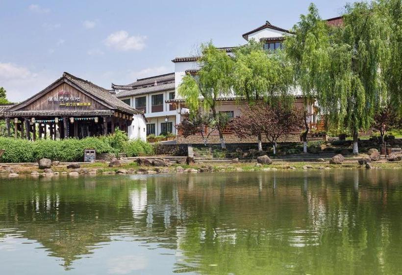 בית מלון כפרי Longmen Impression