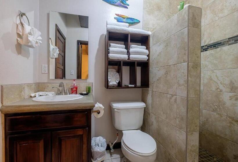 هتل The Palapa House