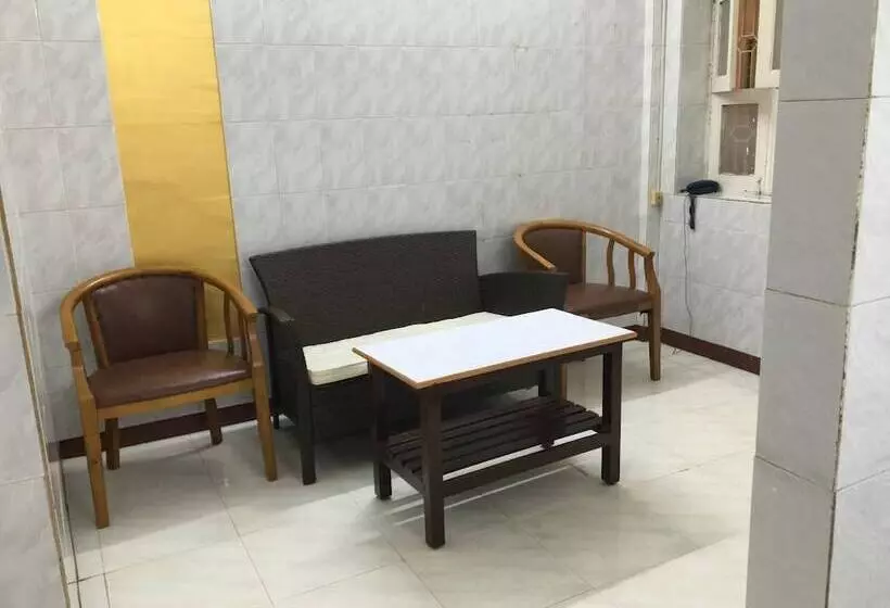 Hotel Victory Mansion