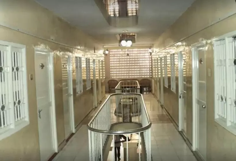 Hotel Victory Mansion