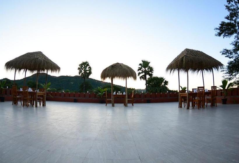 هتل Dormitory @ Westay Bagan Lotus