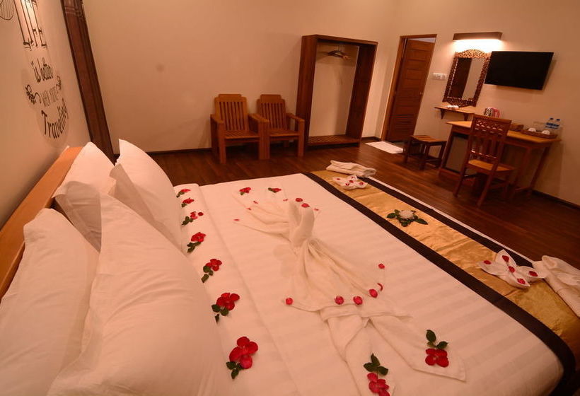 هتل Dormitory @ Westay Bagan Lotus